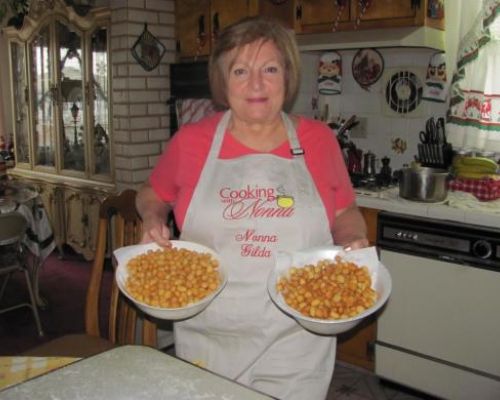 Struffoli Napoletani    (Honey Balls)